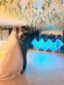 pistas de baile pantallas led y luces de boda