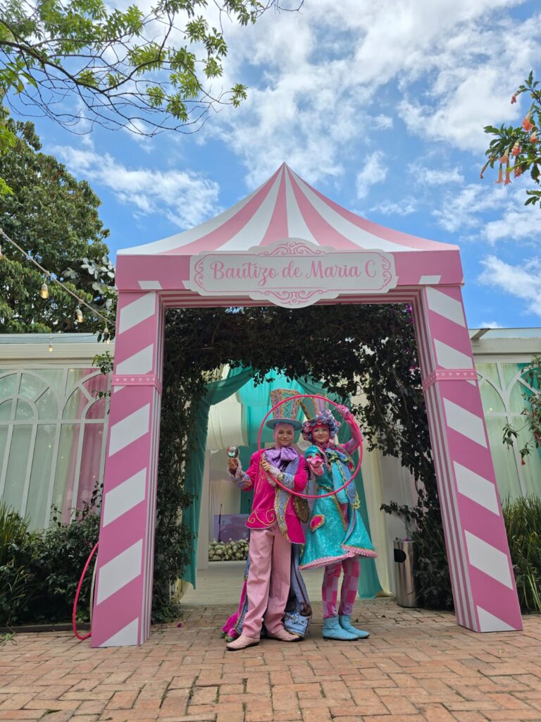 arco de circo rosado
