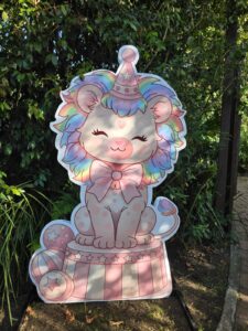 Leon rosado circo